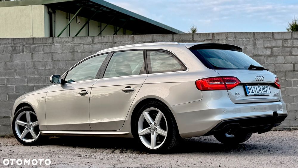 Audi A4 Avant 2.0 TDI DPF clean diesel quattro S tronic S line Sportpaket - 11
