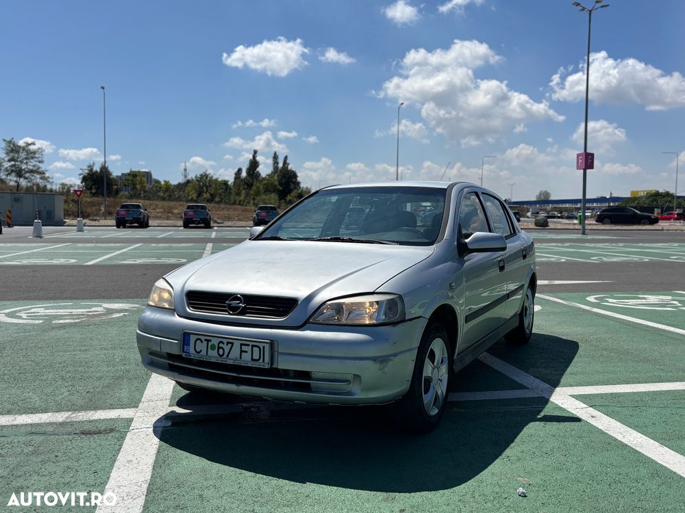 Opel Astra 1.4i 16V Club - 4