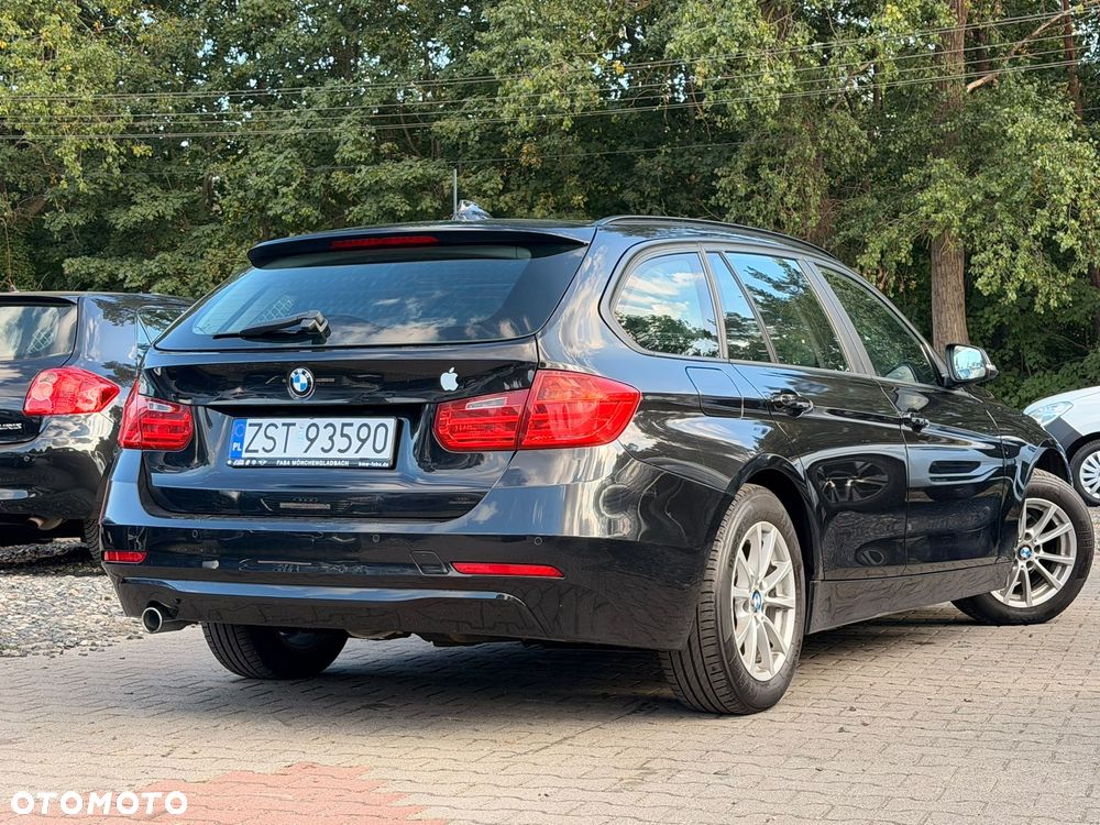 BMW Seria 3 318d Sport Line - 3