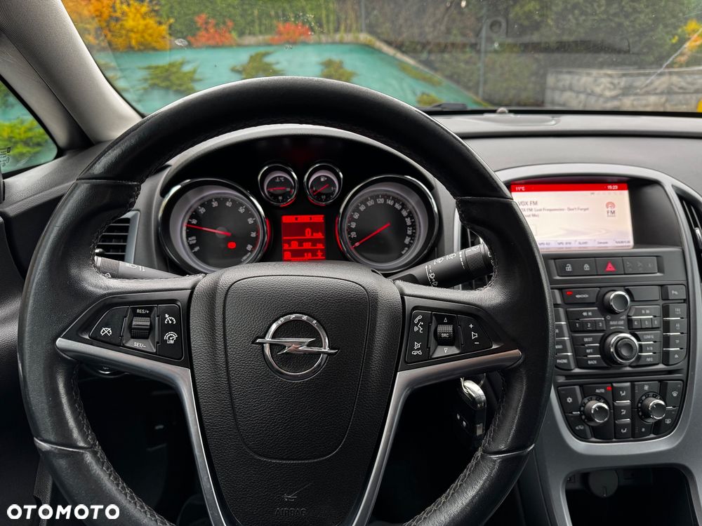 Opel Astra 1.4 T Cosmo - 14