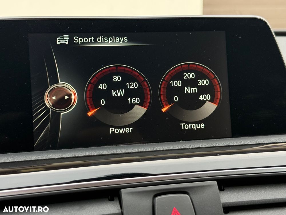 BMW Seria 3 320d Aut. Sport Line - 29