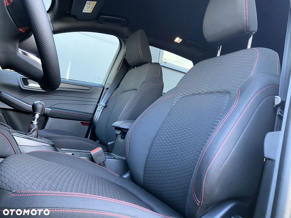 Ford Kuga 1.5 EcoBoost FWD ST-Line - 9