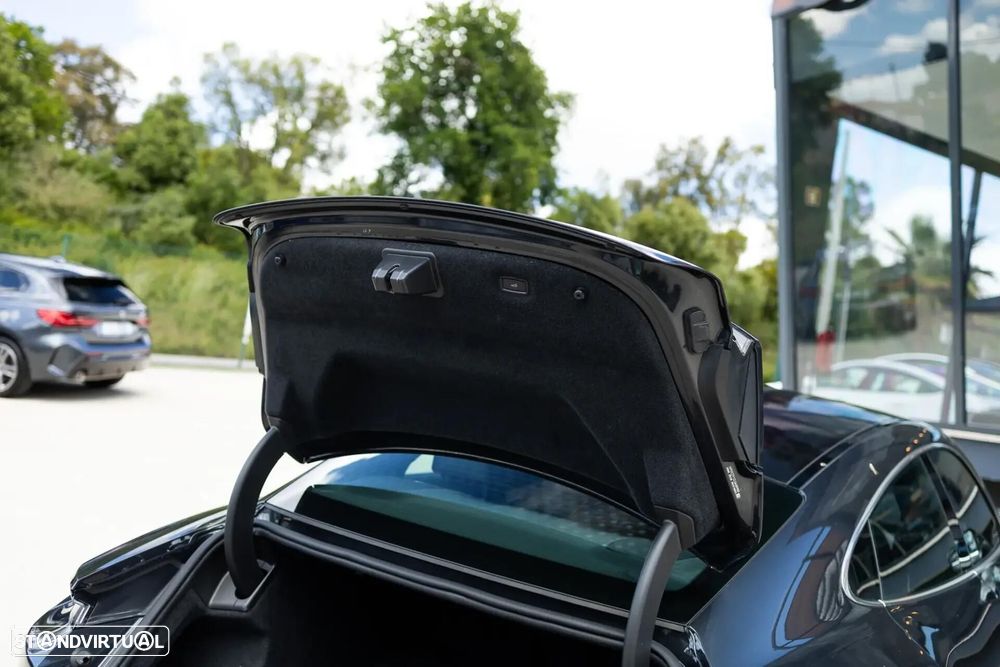 Porsche Taycan - 33