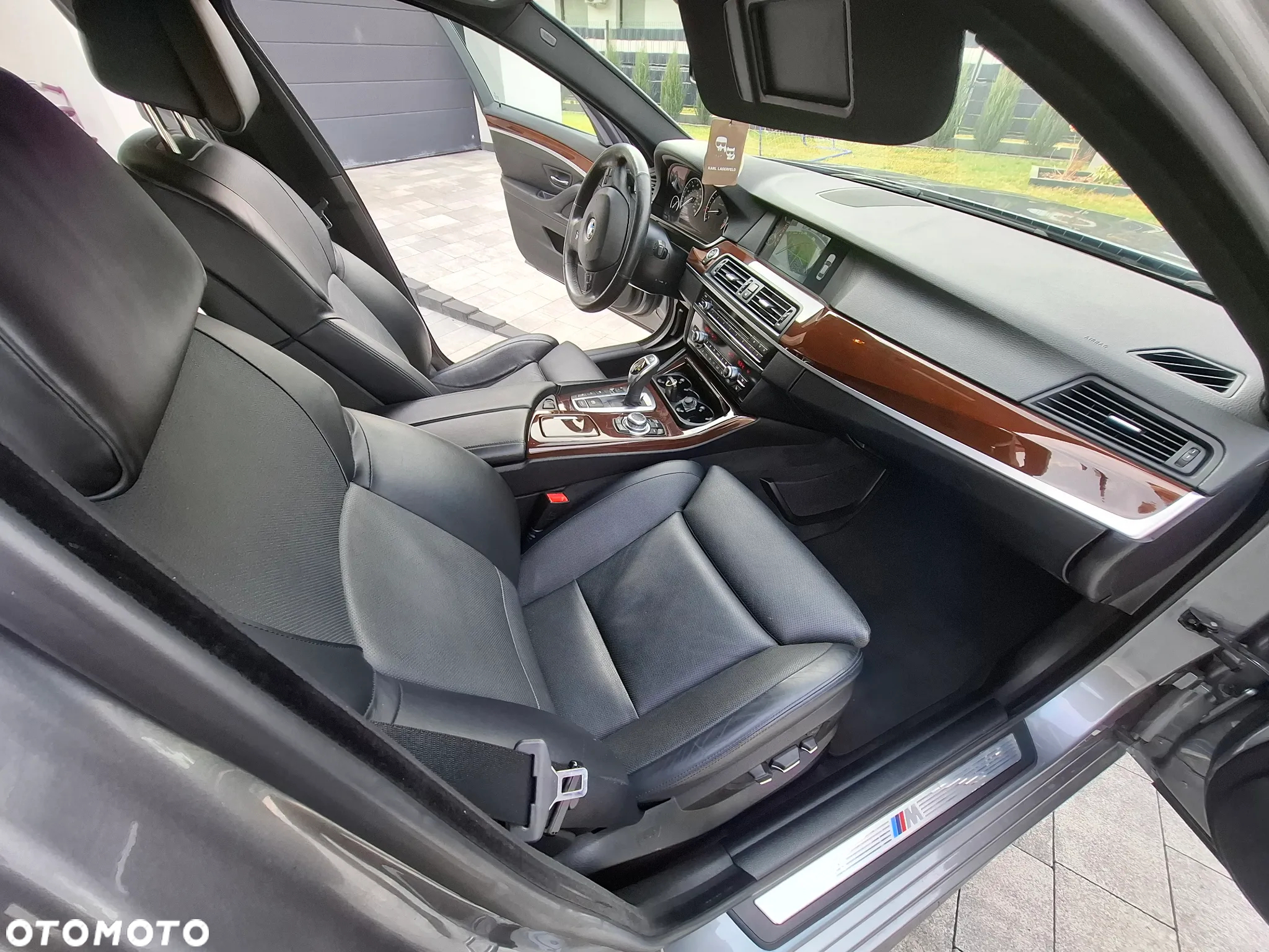 BMW Seria 5 535i xDrive - 16
