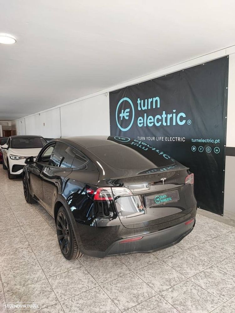 Tesla Model Y 2024 photo 4