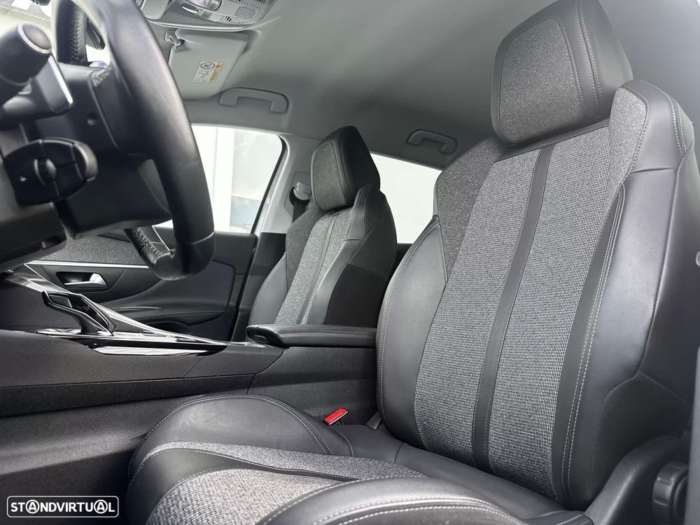 Peugeot 3008 PureTech 130 Stop & Start GPF EAT8 Allure - 8