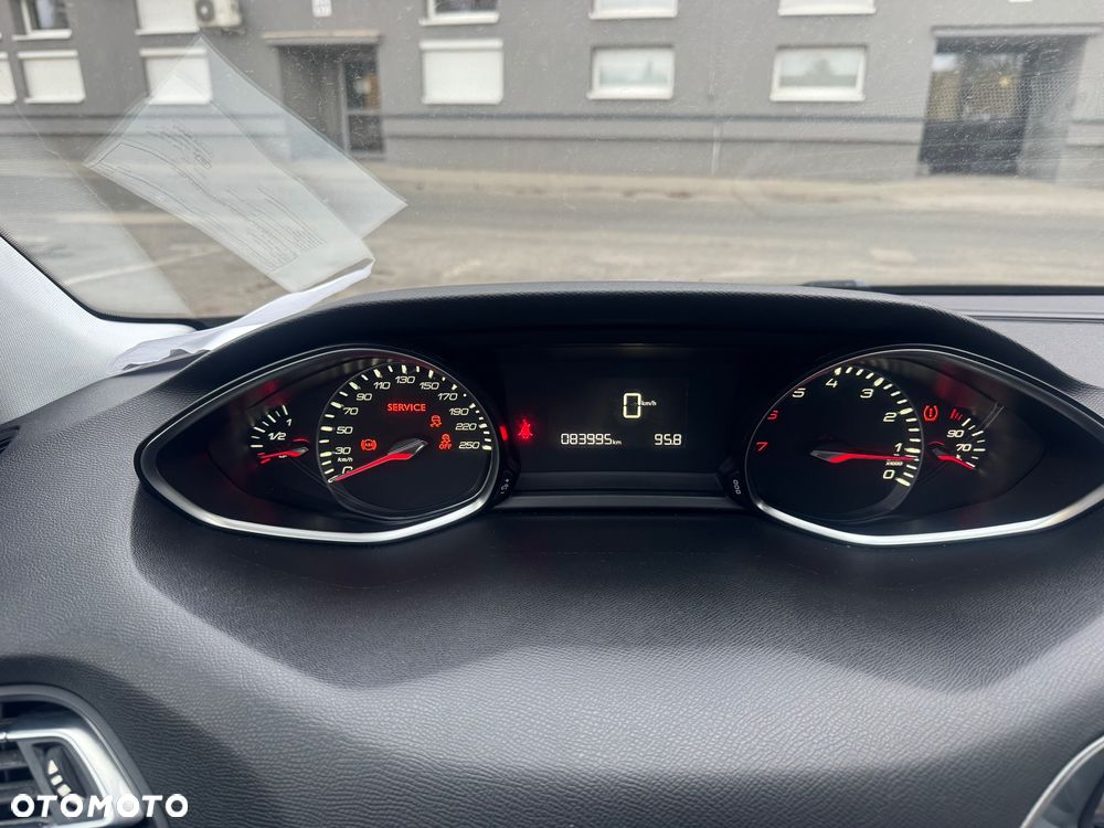Peugeot 308 - 5