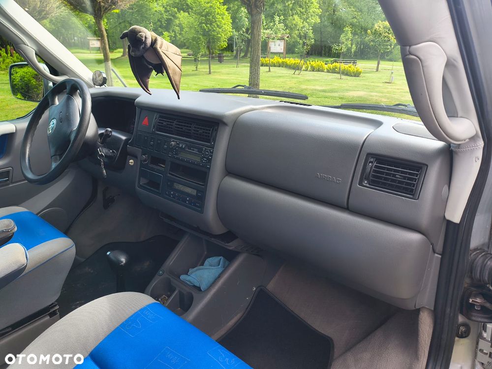 Volkswagen Multivan Standard - 17