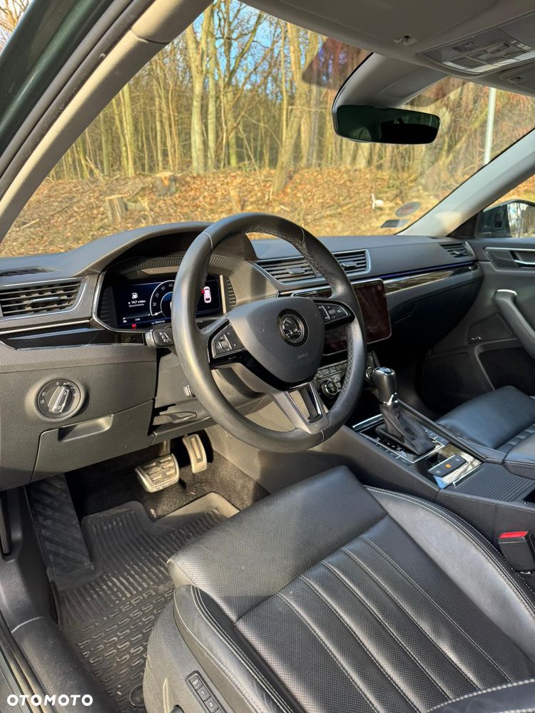 Skoda Superb 2.0 TDI L&K DSG - 17