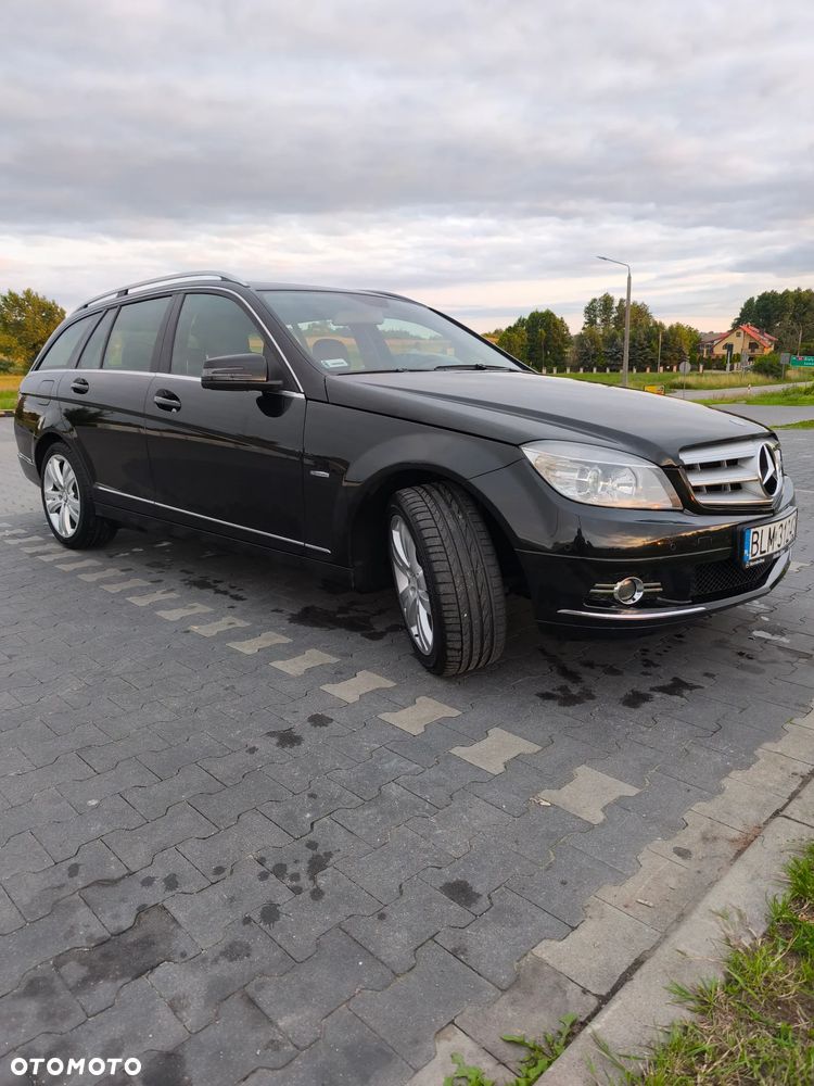 Mercedes-Benz Klasa C 180 CGI Automatik BlueEFFICIENCY Avantgarde - 8
