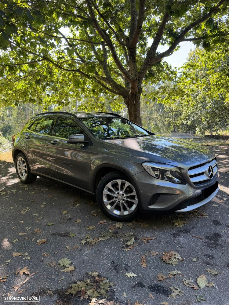 Mercedes-Benz GLA 180 (CDI) d 7G-DCT Urban - 2