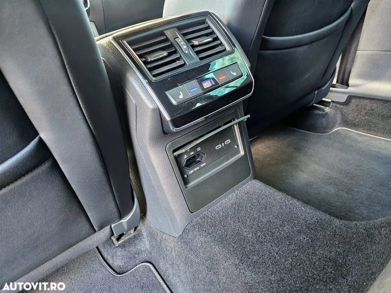 Skoda Superb Combi 2.0 TSI 4X4 DSG Sportline - 39