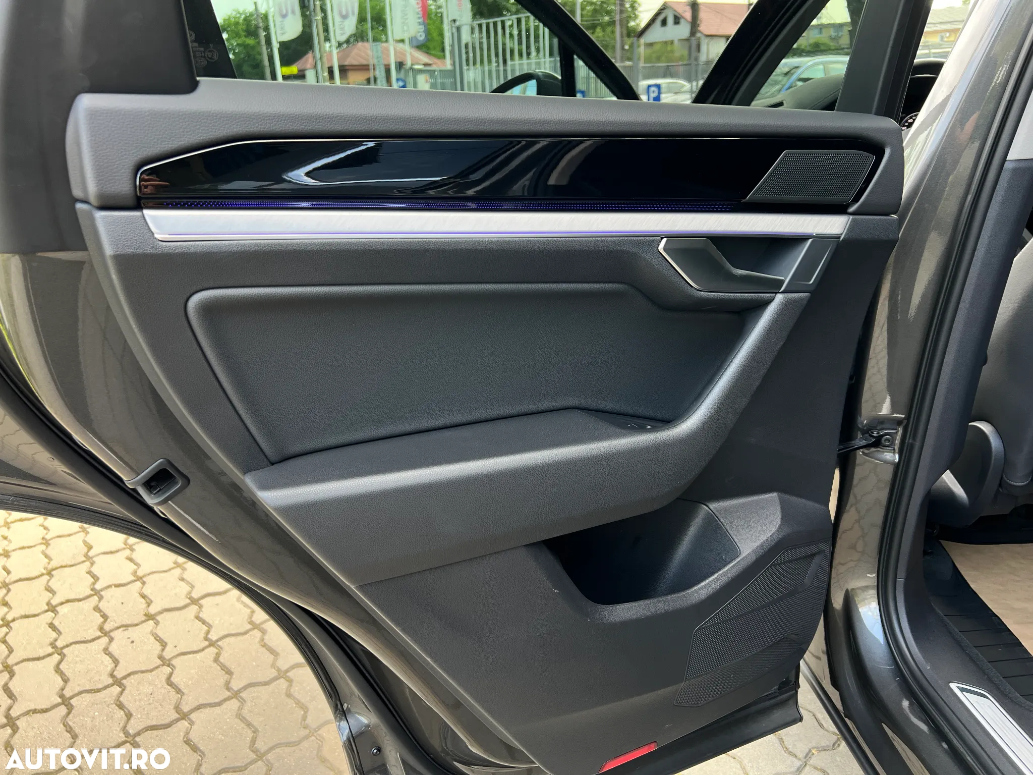 Volkswagen Touareg V6 TDI Elegance - 35
