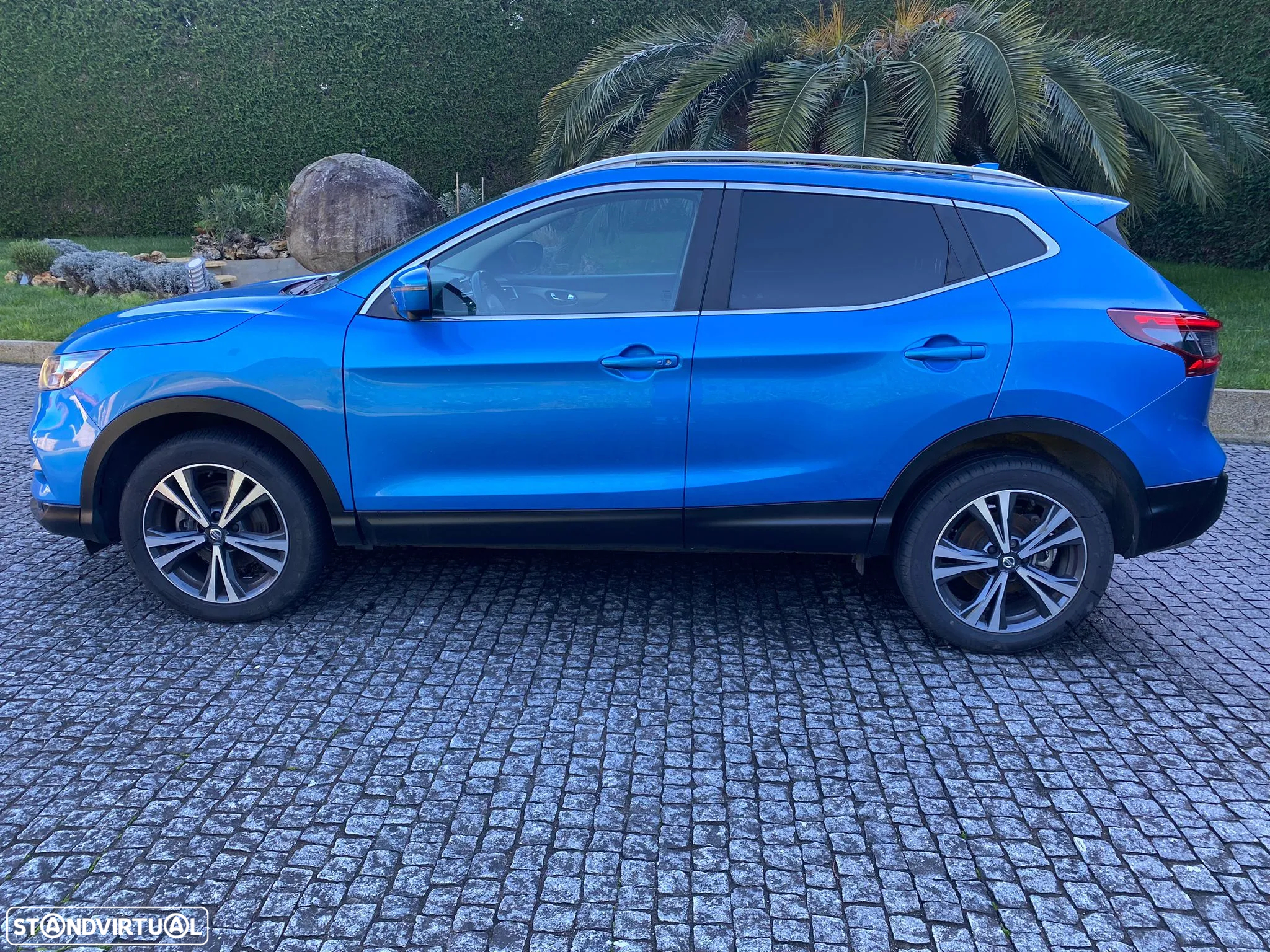 Nissan Qashqai 1.5 dCi N-Connecta J18 - 3