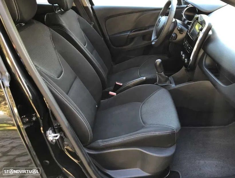 Renault Clio - 9