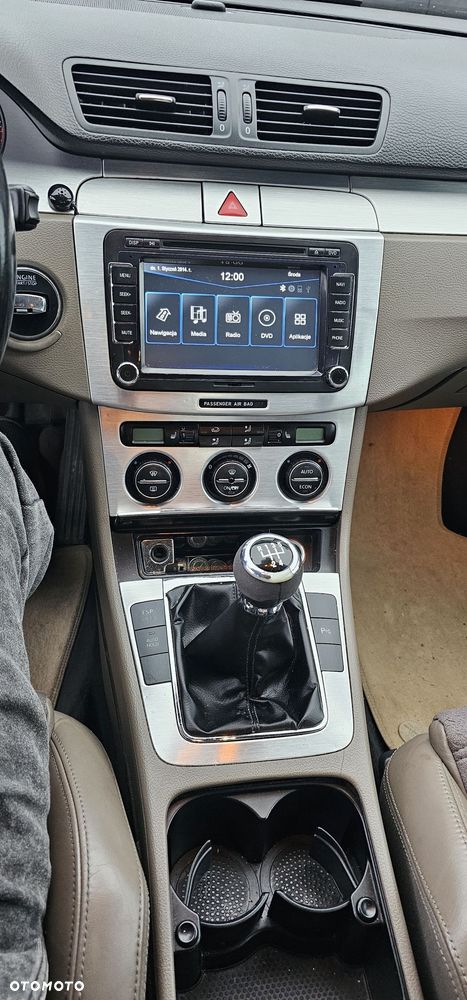 Volkswagen Passat - 3