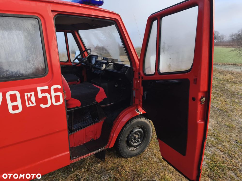 Mercedes-Benz 207 D - 9