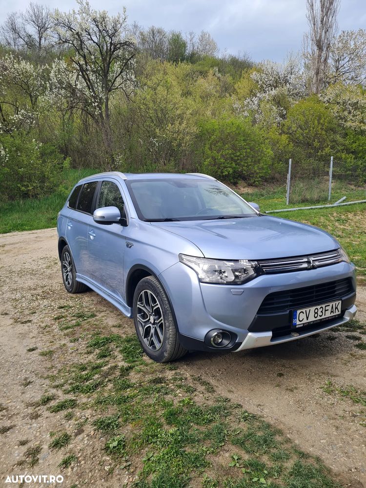 Mitsubishi Outlander 2.0 4WD - 3