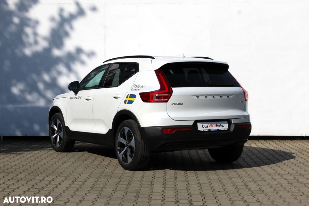 Volvo XC 40 B4 AT FWD MHEV Ultimate Dark - 5