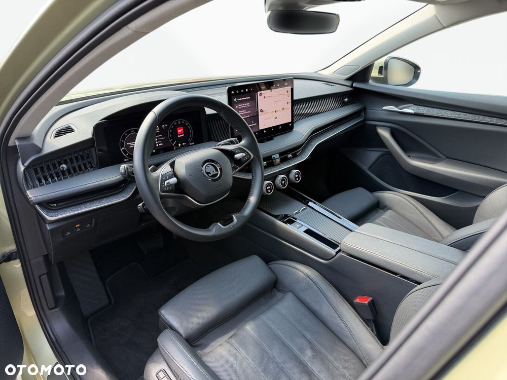 Skoda Superb 2.0 TDI SCR Selection DSG - 11