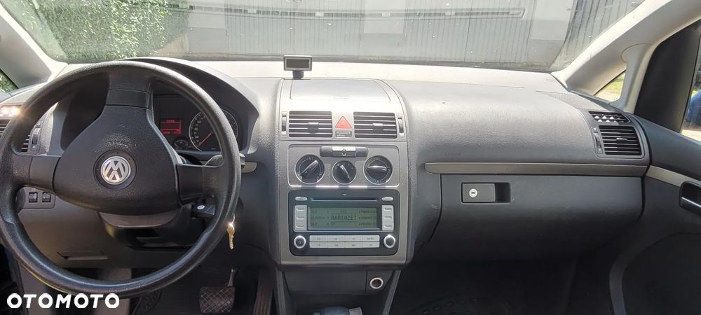 Volkswagen Touran 2.0 TDI DPF DSG Comfortline - 3
