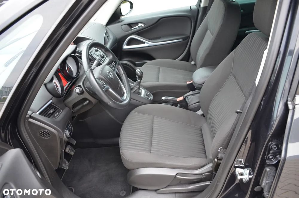 Opel Zafira ver-1-4-t-elite - 21
