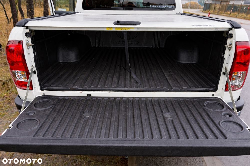 Toyota Hilux 2.4 D-4D Double Cab SR5 4x4 - 23