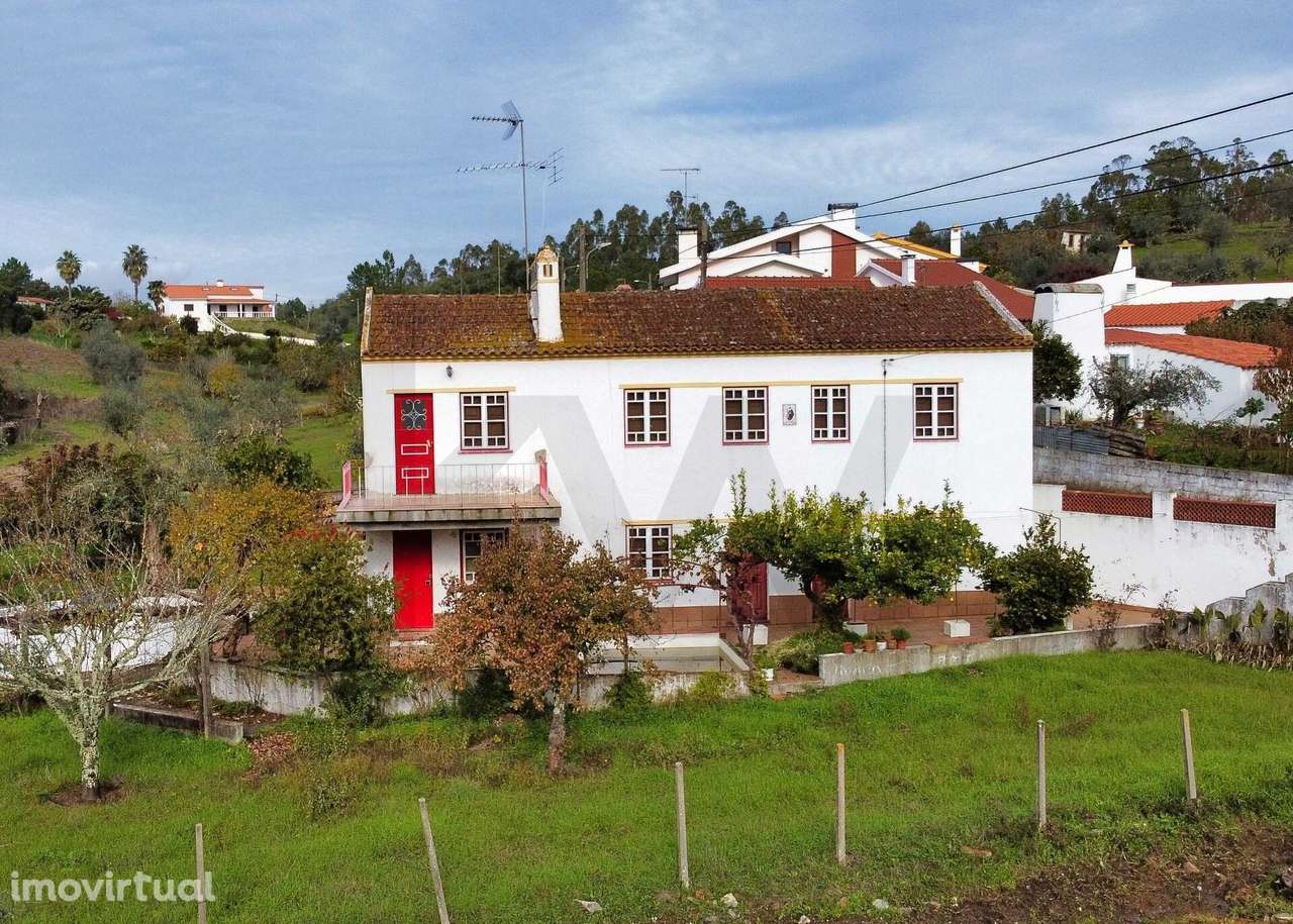 Moradia com 5 quartos e terreno de 2.520 m2 em Mouriscas – Abrantes - Grande imagem: 5/47