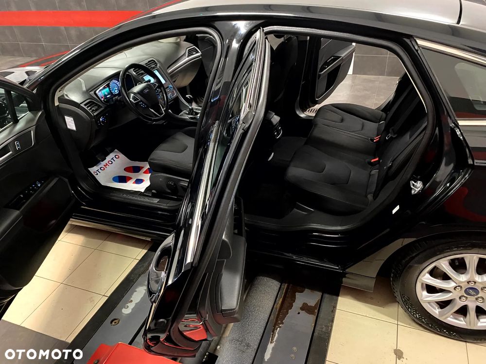 Ford Mondeo 2.0 TDCi Titanium - 18