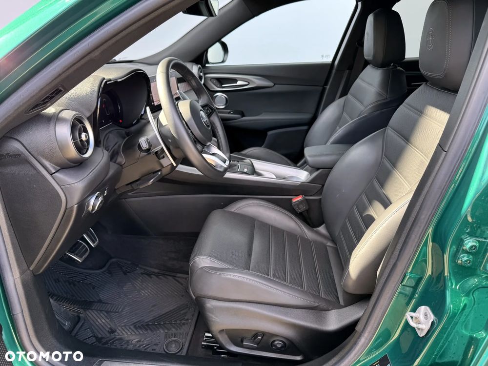 Alfa Romeo Tonale 1.5 T4 GSE mHEV Veloce DCT - 8