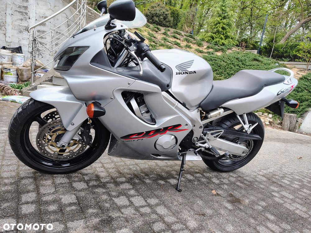 Honda CBR - 4