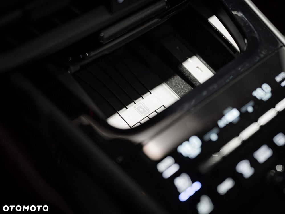 Porsche Cayenne GTS - 36