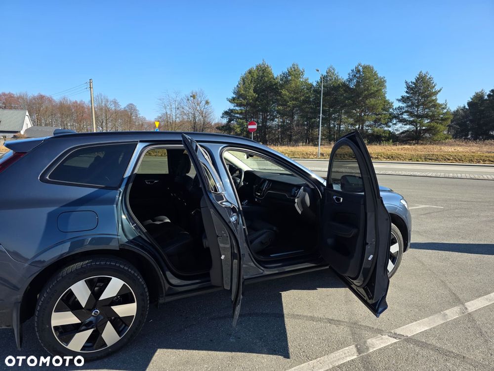 Volvo XC 60 T8 AWD Recharge Ultimate Dark - 5