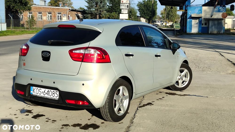 Kia Rio 1.4 Edition 7 - 6