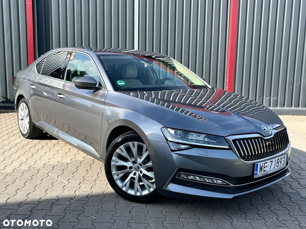 Skoda Superb 2.0 TDI SCR L&K DSG - 2
