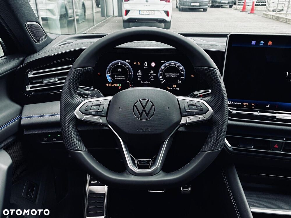 Volkswagen Tiguan - 9