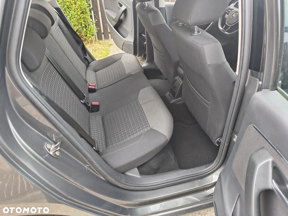 Volkswagen Polo - 15