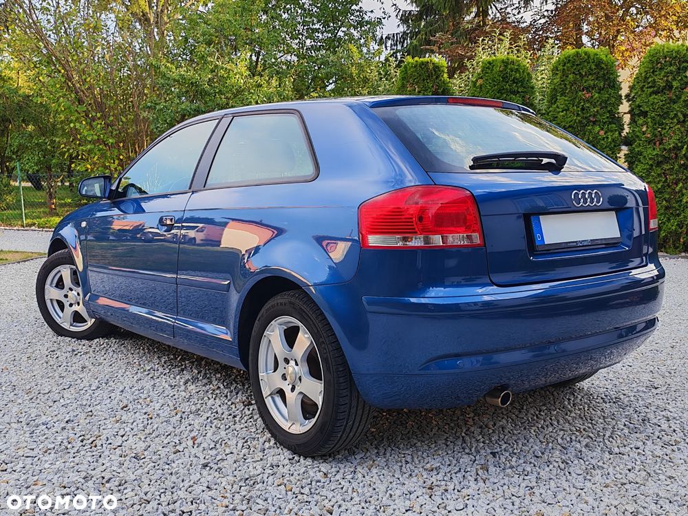 Audi A3 3-drzwiowe 1.6 Limited Edition - 4