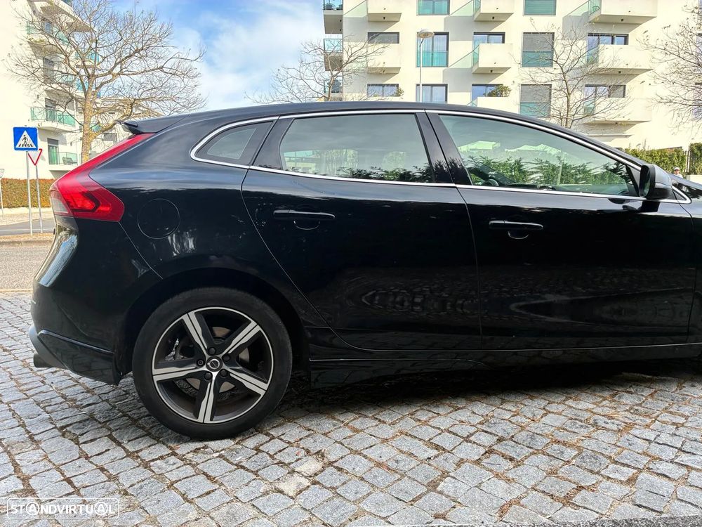 Volvo V40 2.0 D2 R-Design - 14