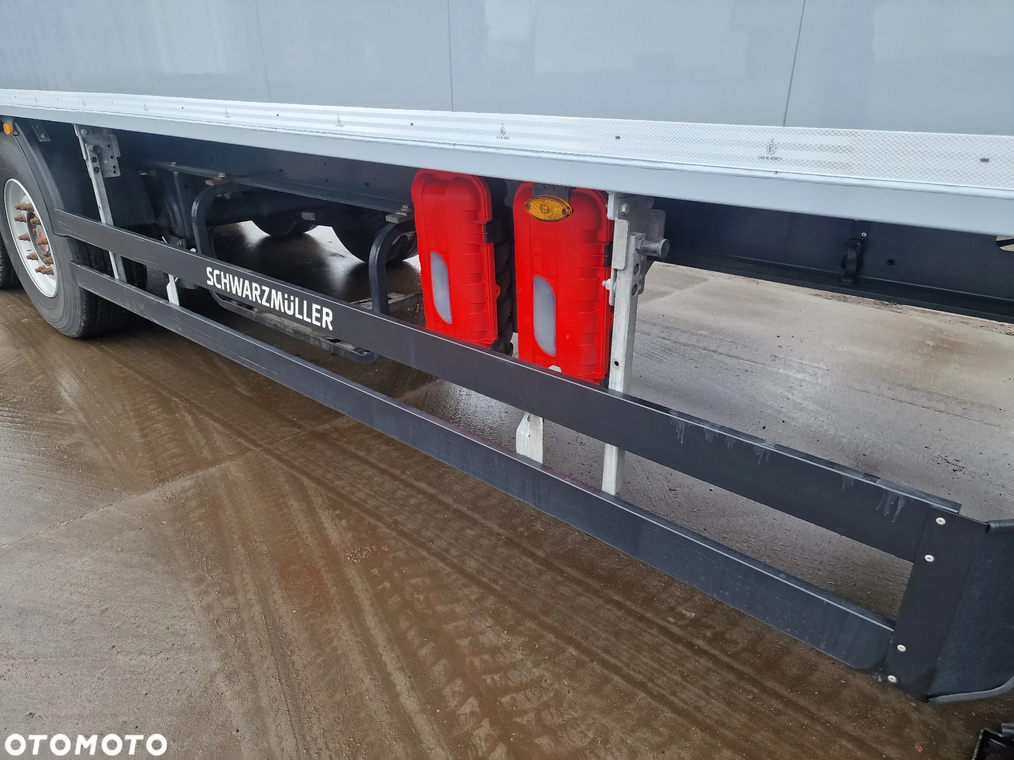 Schwarzmuller Ruchoma podłoga 92m3 2022 rok 7480 kg - 8