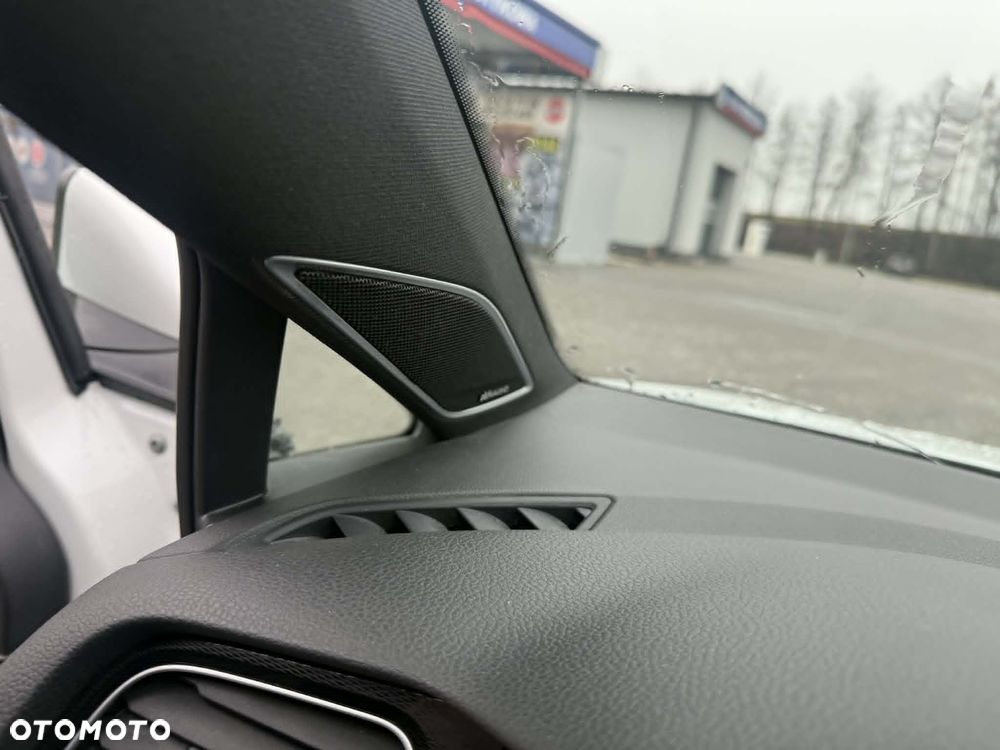 Volkswagen Golf GTI Performance BlueMotion Technology DSG - 19
