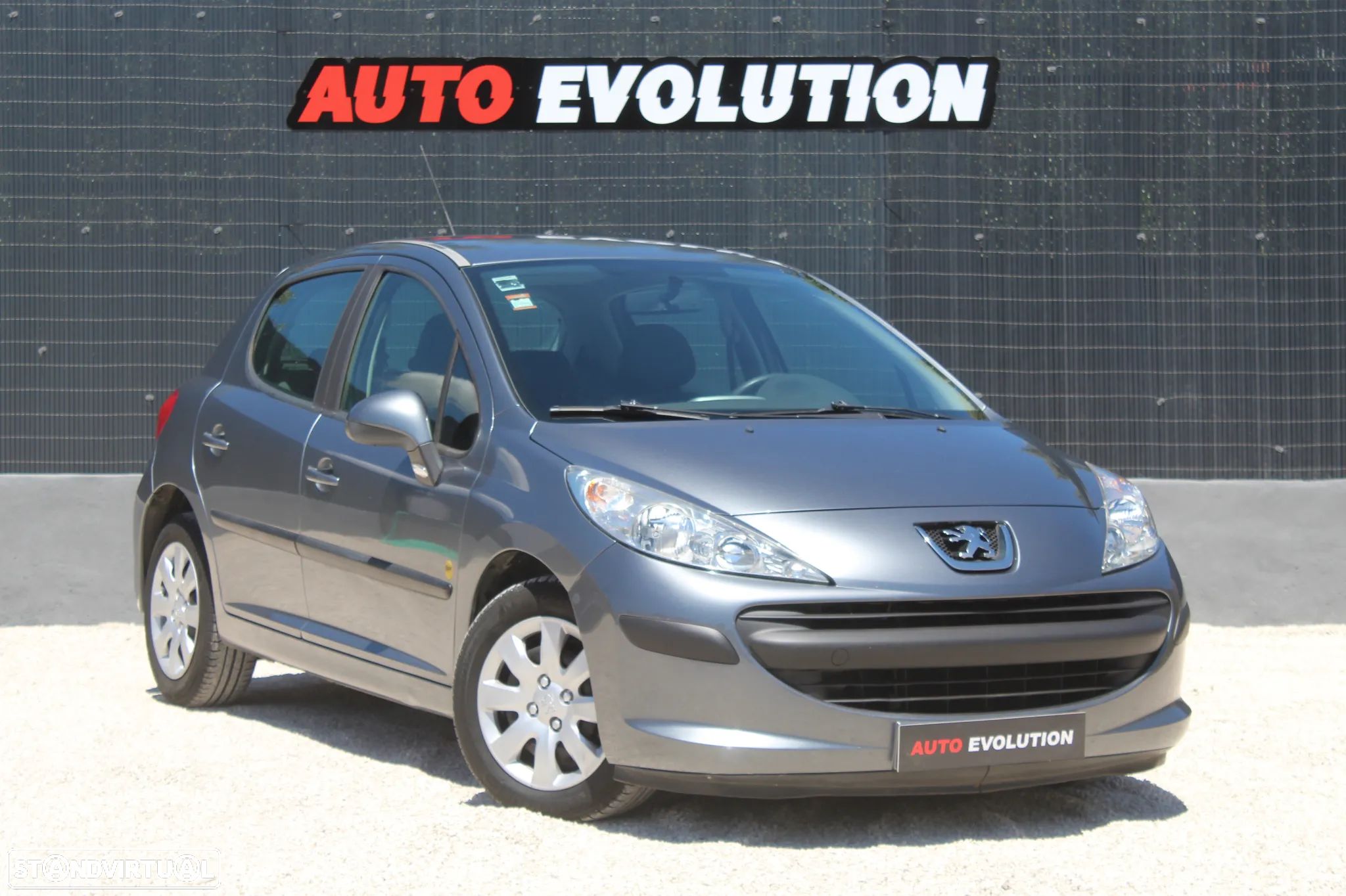 Peugeot 207 1.4 16V Trendy - 1