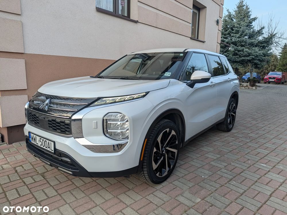 Mitsubishi Outlander - 14