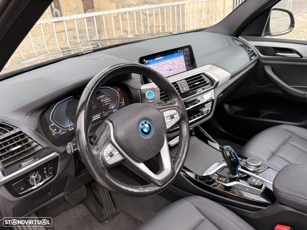 BMW iX3 Inspiring - 41