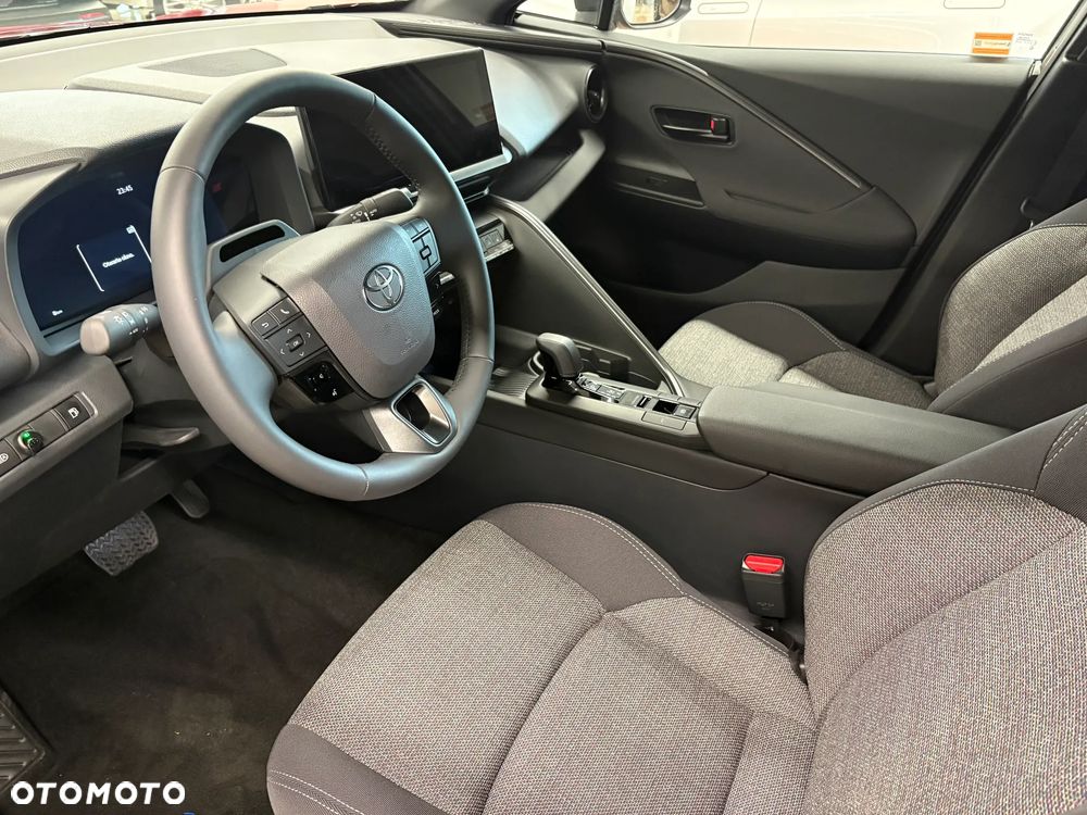 Toyota C-HR - 13