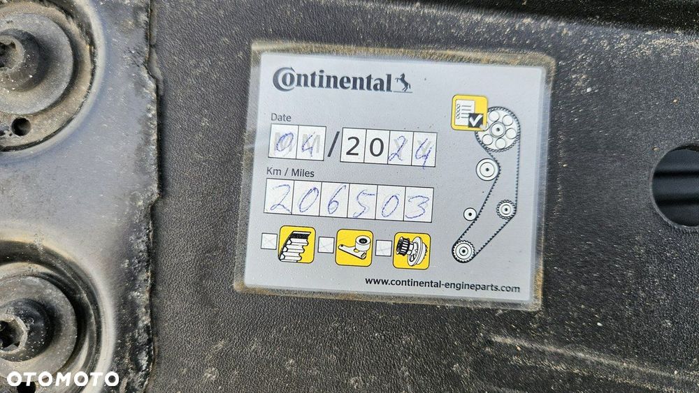 Volkswagen Touran 1.6 TDI DPF DSG Cup - 37