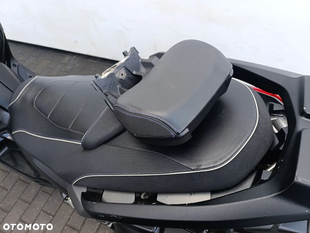 Yamaha X-max - 19