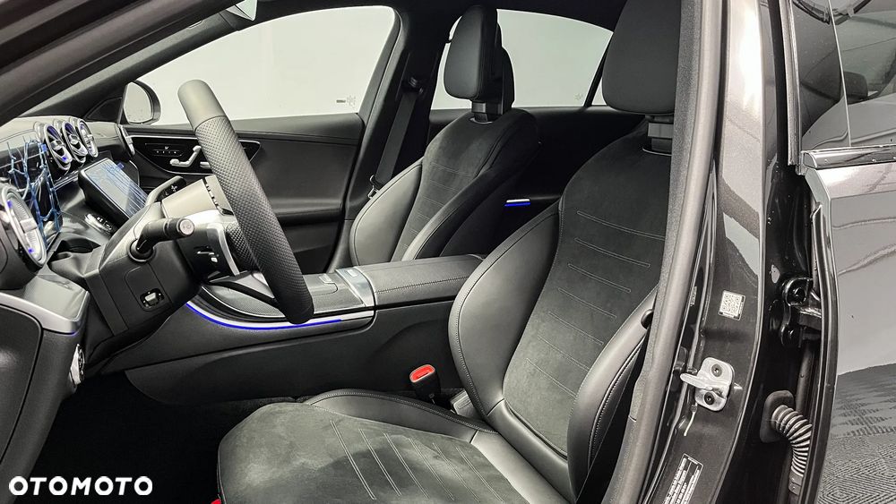 Mercedes-Benz Klasa C 200 d mHEV AMG - 10