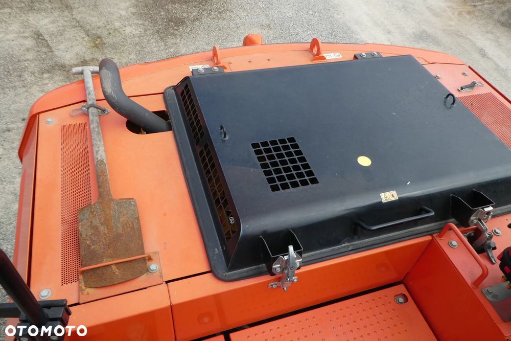 Caterpillar M 318F Z NIEMIEC TRZY ŁYŻKI - 26