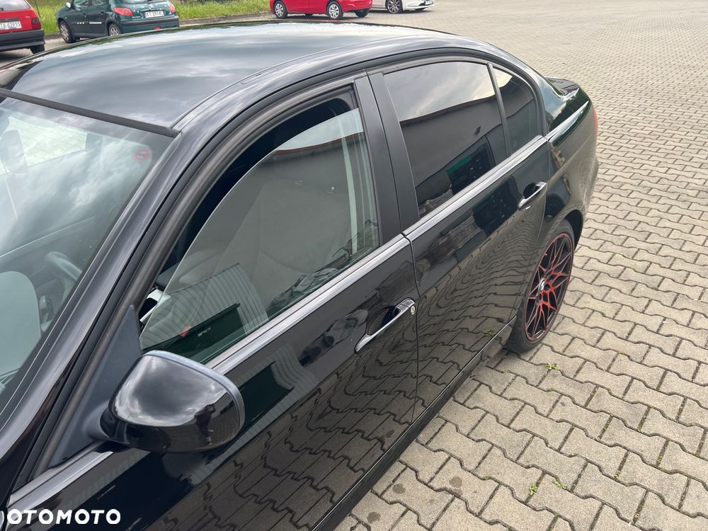 BMW Seria 3 318i - 6